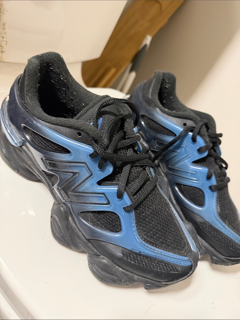 New Balance Black and Blue Men’s Athletic Sneakers